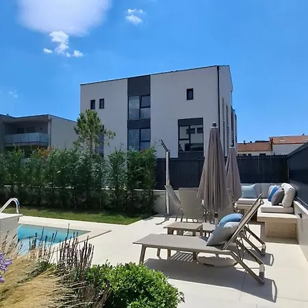 4r Royal Rojnic 2 Apartman *