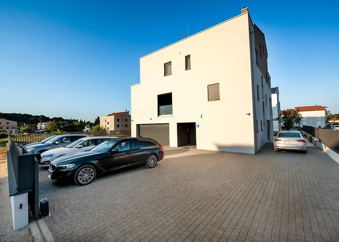 Apartman 4r Royal Rojnic 2